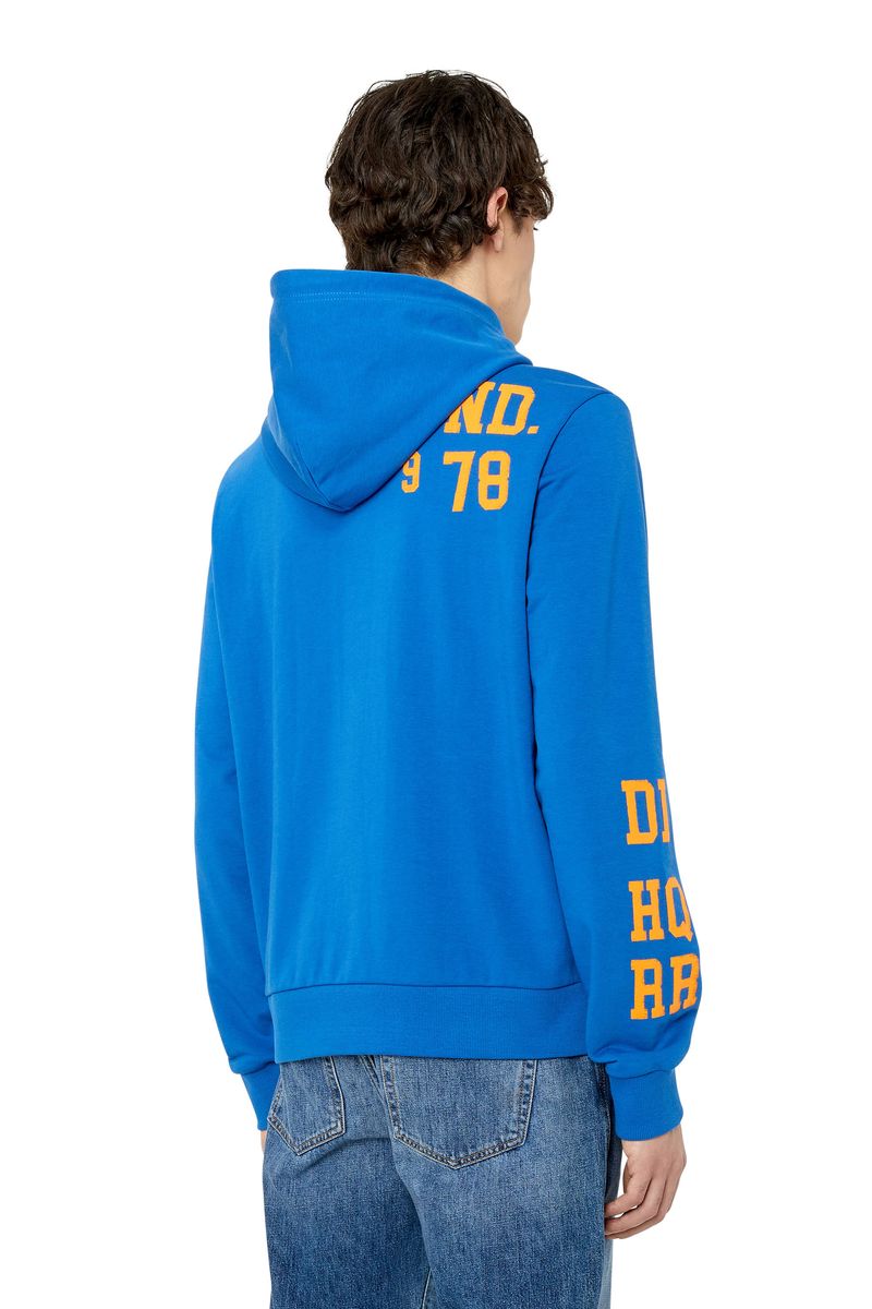 image-fe65059f6da84aac866556501ce2bf3f